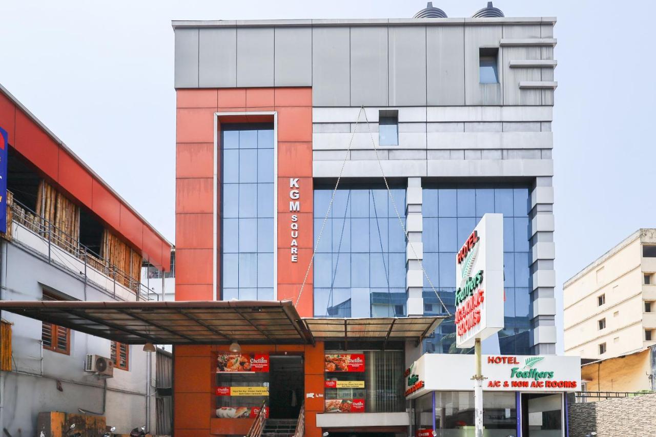 ホテルCapital O 71307 Feathers Kochi エクステリア 写真